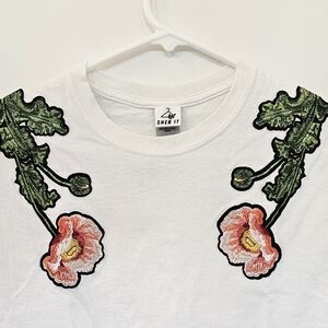 Embroidered White Tee Size S